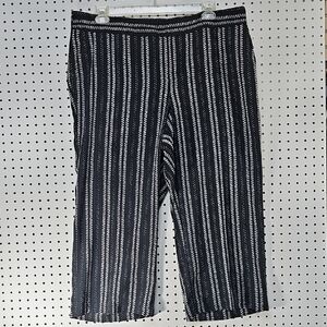 Roz & Ali Plus Dress Cropped Pants  Sz 2x Like New